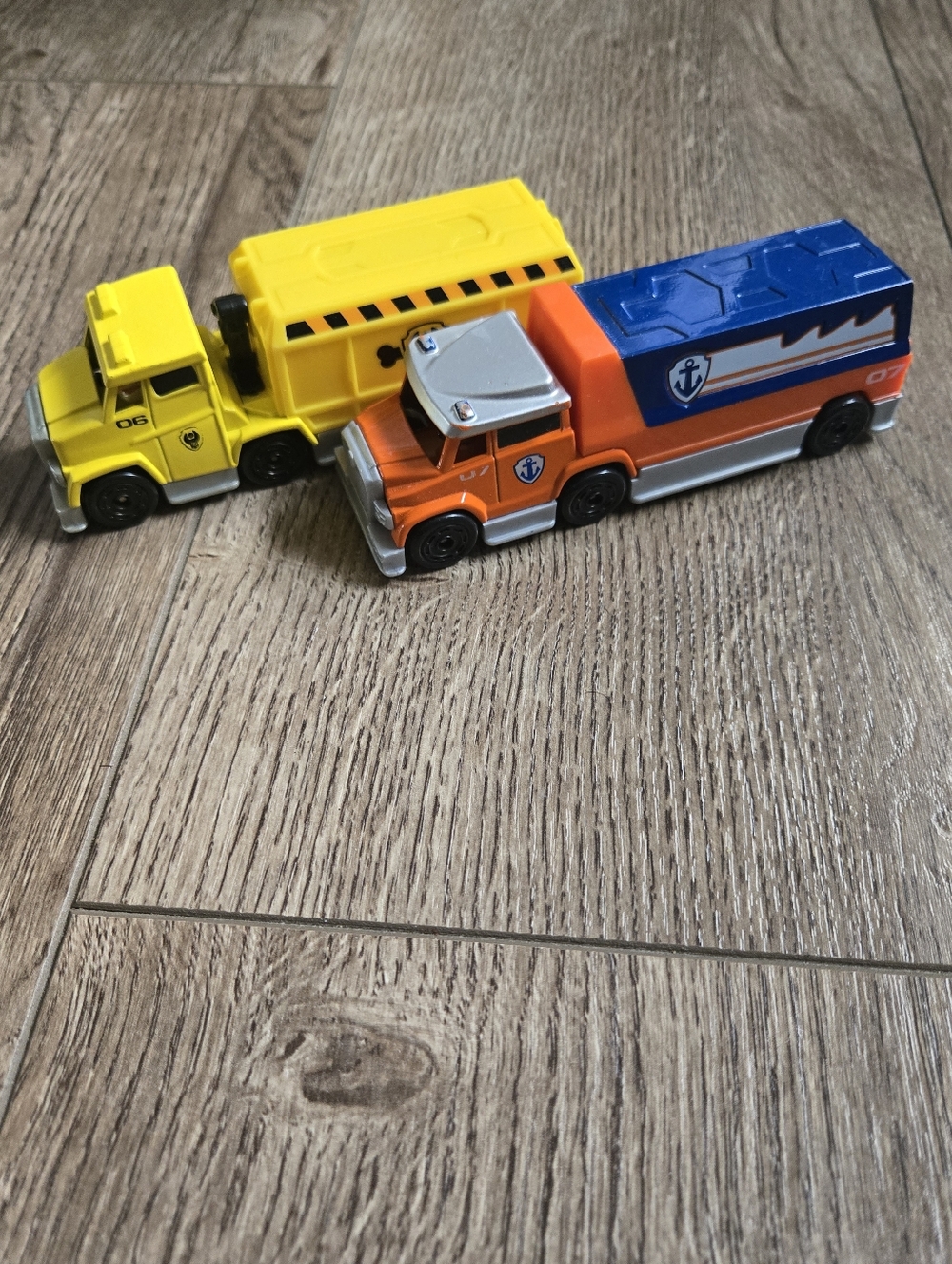 Paw Patrol Cargo Trucks Bundle – Zuma & Rubble Transport Vehicles